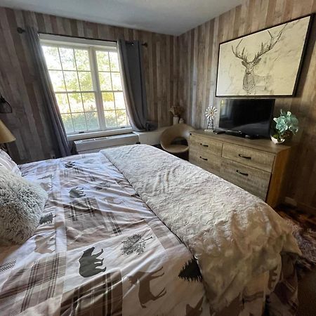Gorgeous 1St Fl Mtn View Jiminy Suite Sleeps 4 Ski On Off Ханкок Экстерьер фото
